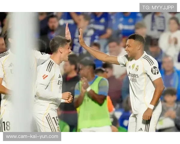 安菲尔德观众破纪录，利物浦欧冠主场气氛震慑皇马