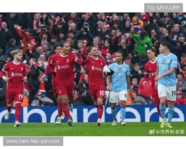 麦卡利斯特头球中梁，利物浦错失扩大比分机会