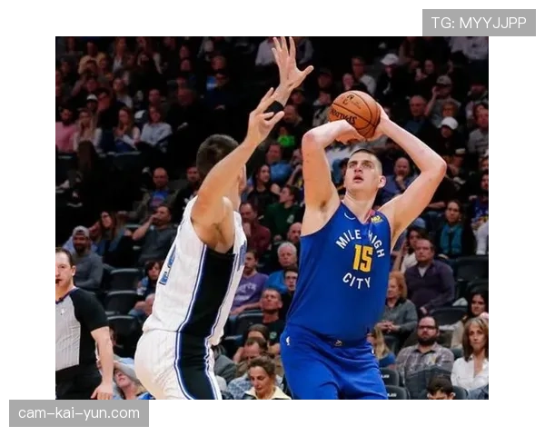 西部乱局解析:从第三到第十仅差三个胜场,剩余赛程成关键 西部乱局解析:从第三到第十仅差三个胜场,剩余赛程成关键